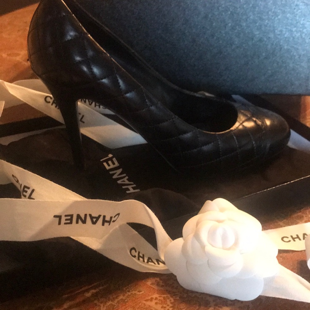 Chanel pumps
